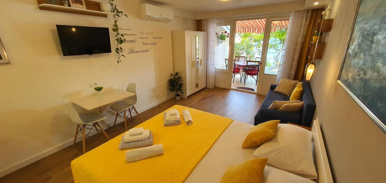 Apartments & Rooms Karla 드라말리 외부 사진