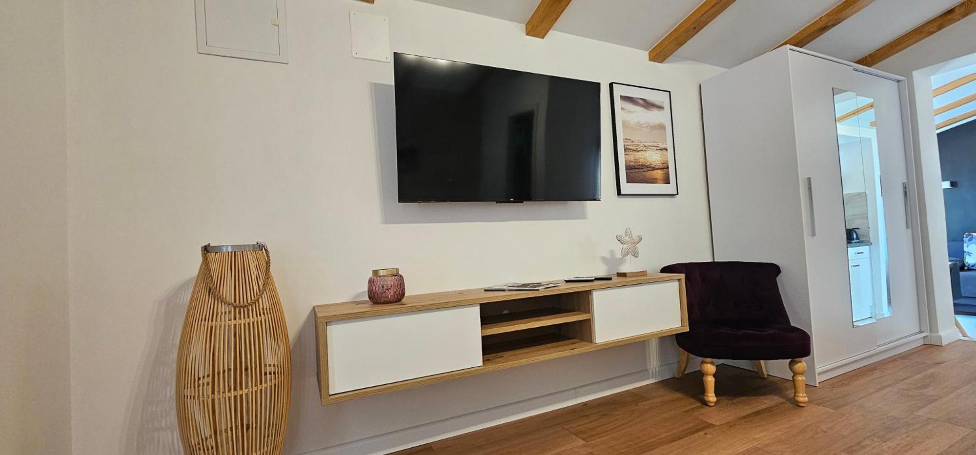 Apartments & Rooms Karla 드라말리 외부 사진
